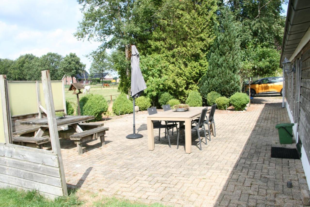 Vakantiewoning Grensgebied Groningen/Drenthe/Friesland Zevenhuizen  Exterior foto
